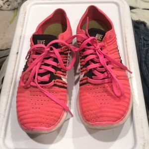 Pink nike free runs